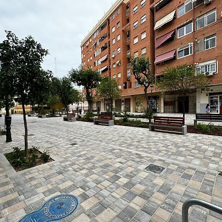 Rodrigues 15 Aparthotel Валенсия Екстериор снимка