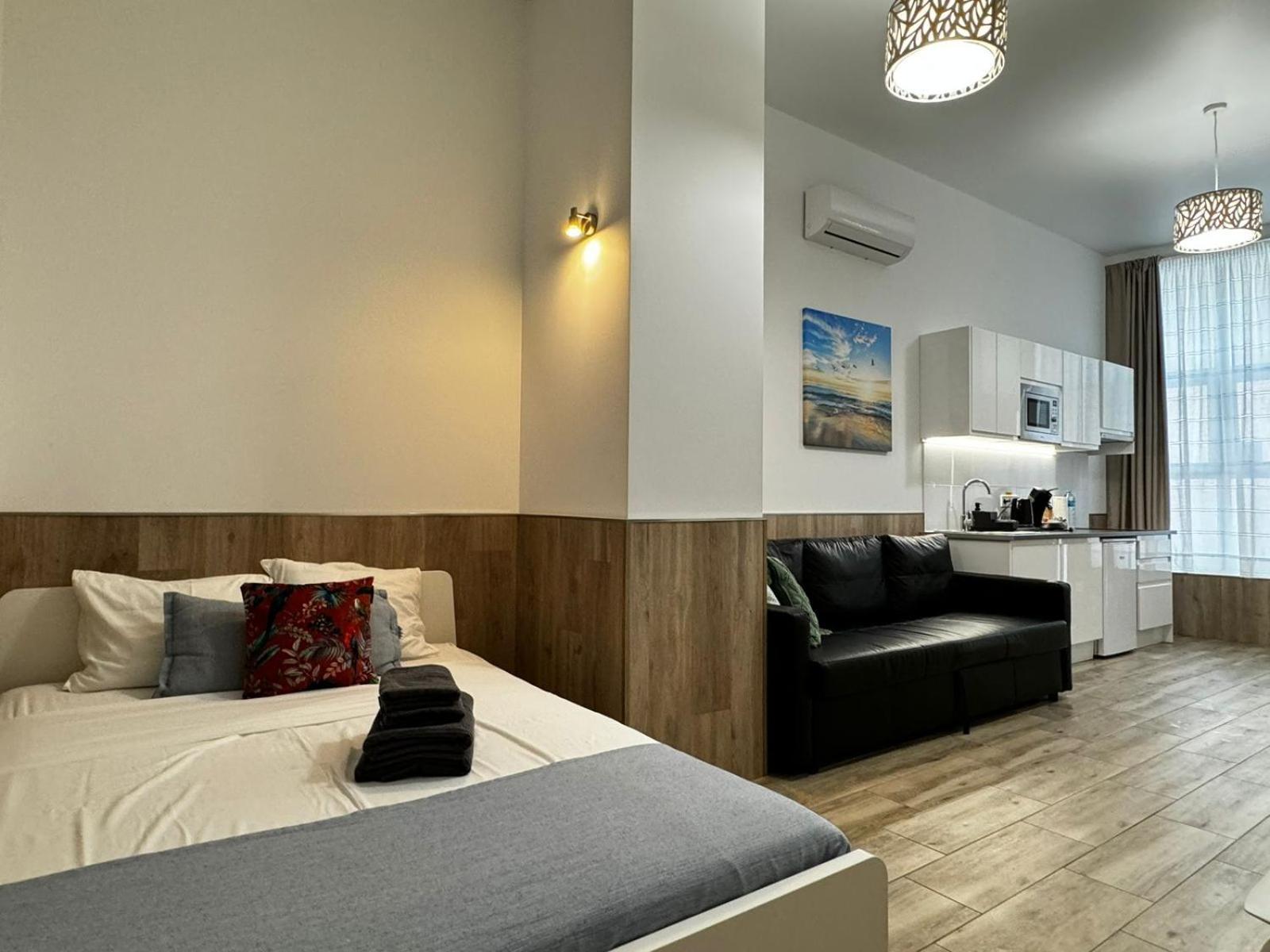 Rodrigues 15 Aparthotel Валенсия Екстериор снимка