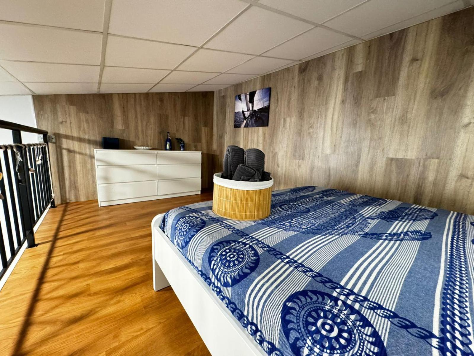 Rodrigues 15 Aparthotel Валенсия Екстериор снимка